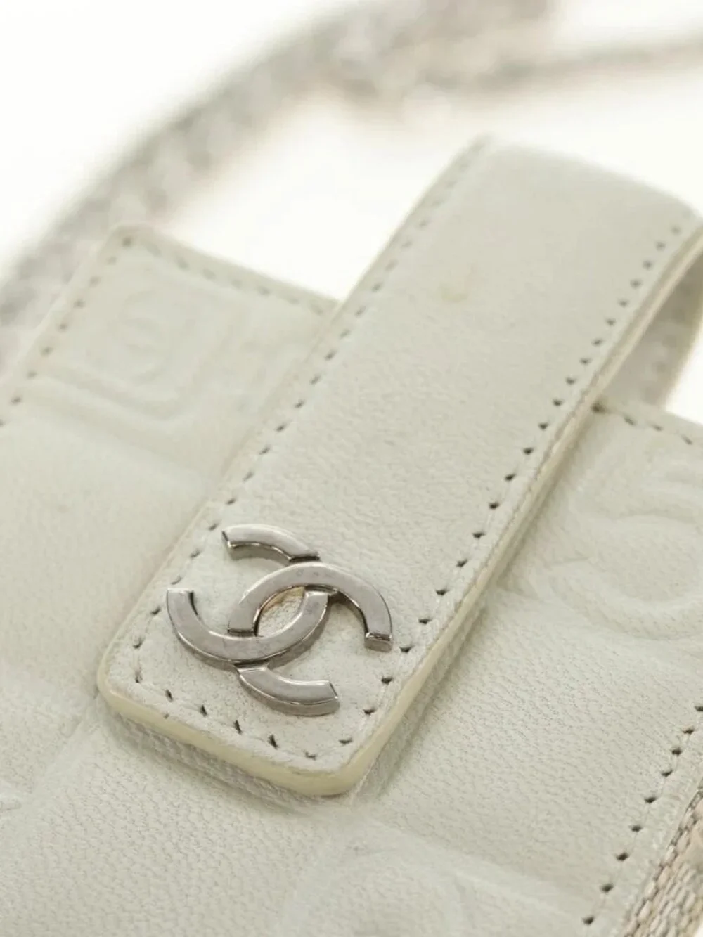 CHANEL icon Chain Shoulder Pouch Lamb Skin White Silver CC Auth 184233A